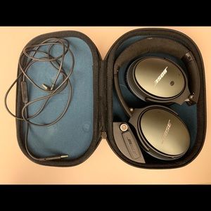 Bose Noise Cancelling Headphones, Quiet Comfort 25